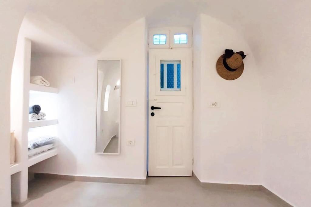 Апартаменты Finikas Cave House Foinikia  Экстерьер фото